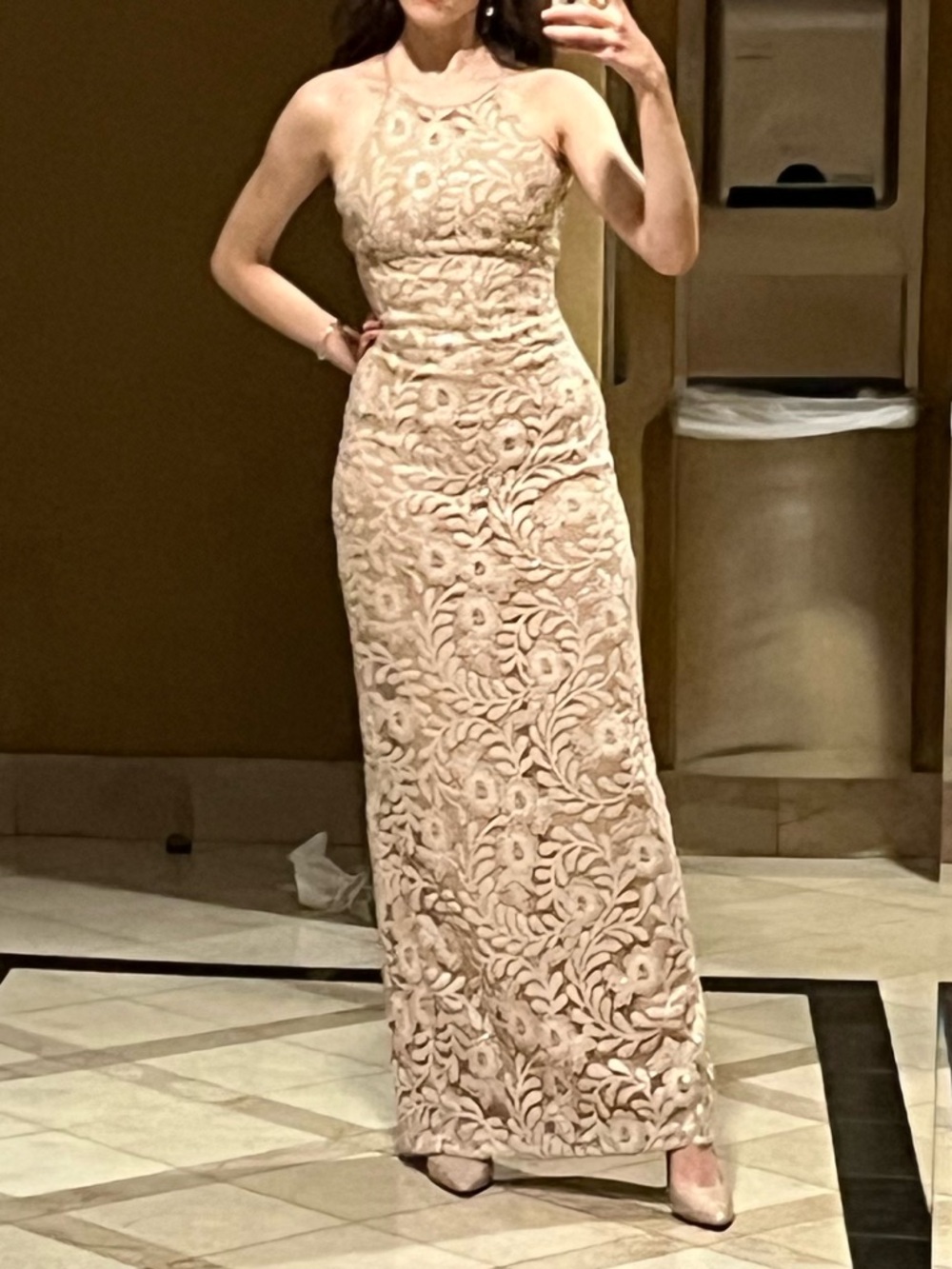 Badgley Mischka Beige and Cream Lace Evening Dress